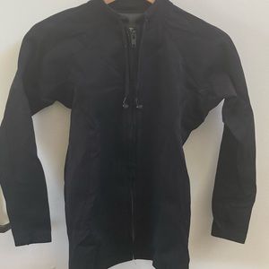Rusty wetsuit jacket with headphones